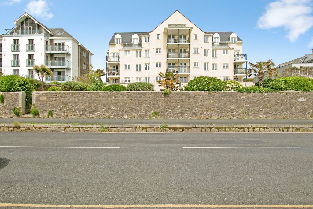 Property photo 1 of 17 Pbox-Img.Jpg