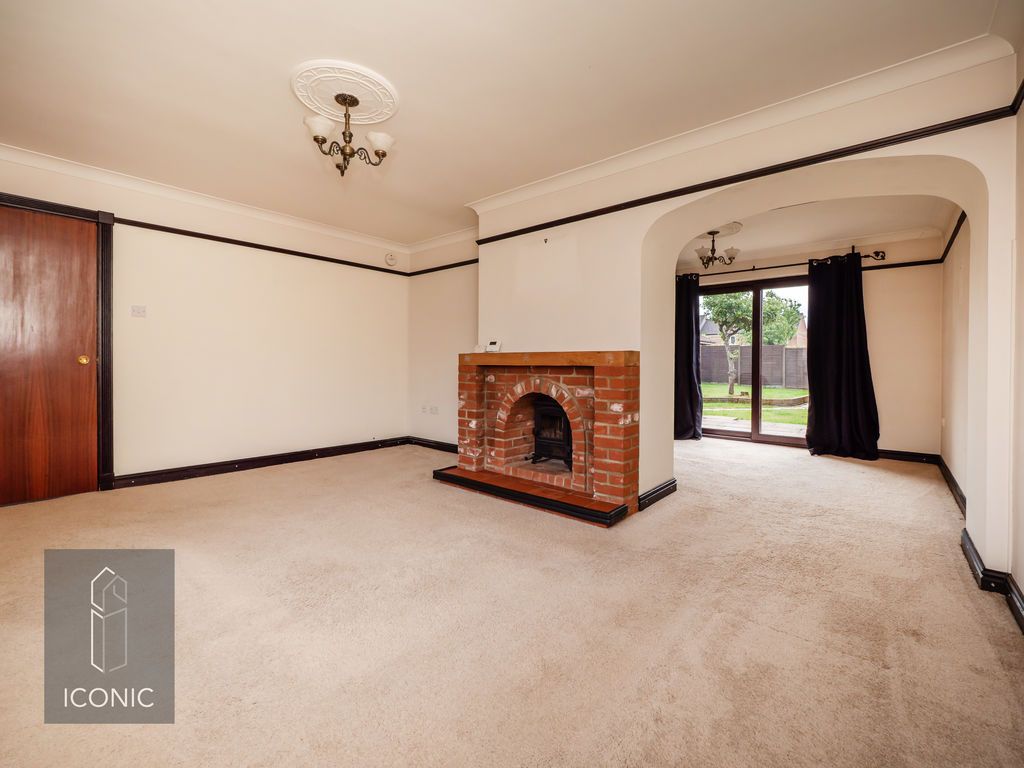 Property photo 2 of 17 Photo 4