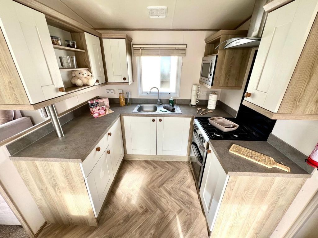 Property photo 3 of 8 Abi St David 2018 Car0024710 132680758.Jpeg