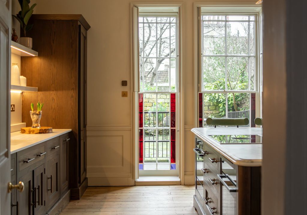 Property photo 3 of 33