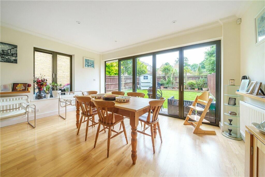 Property photo 2 of 14