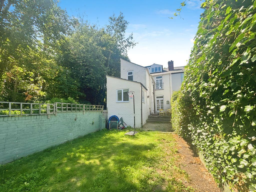 Property photo 1 of 31 016d04cd92666Aee211d418578c480Ed84251033.Jpeg
