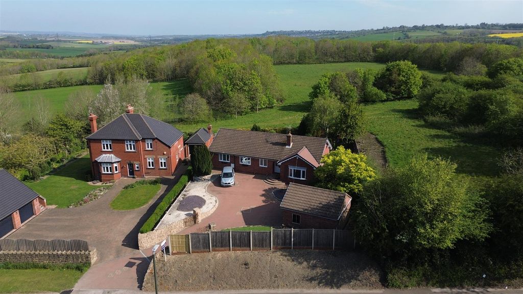 Property photo 1 of 44 2.Jpg