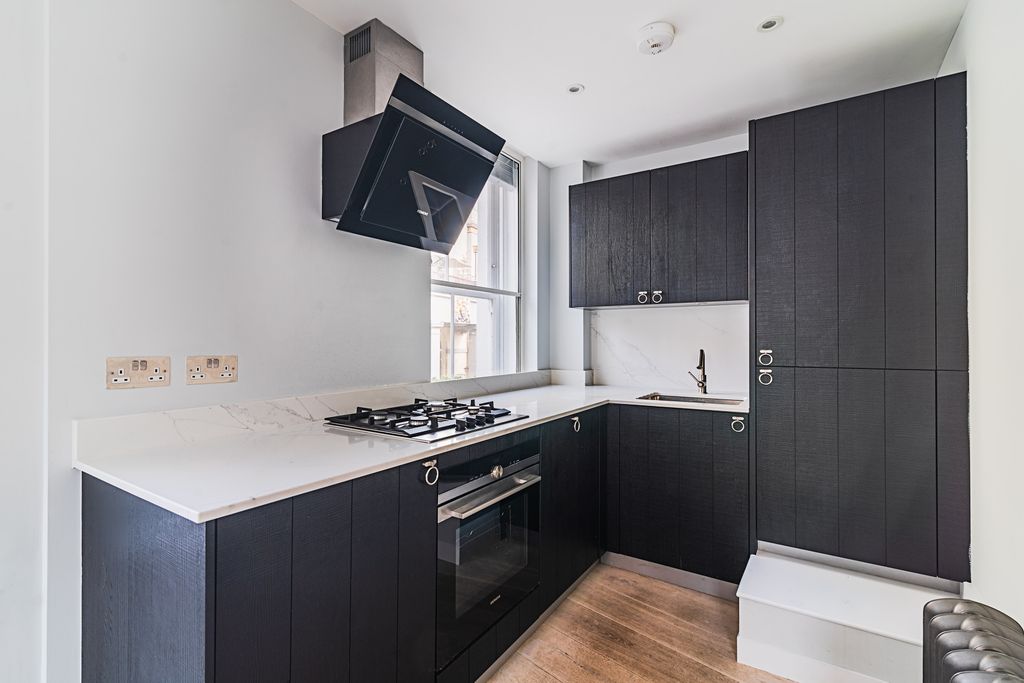 Property photo 2 of 14 Catherine_Street_03