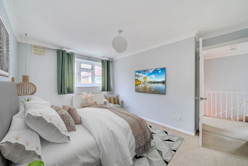 Property photo 3 of 9 Picture No. 23