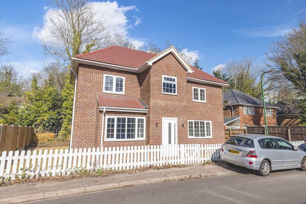 Property photo 1 of 18