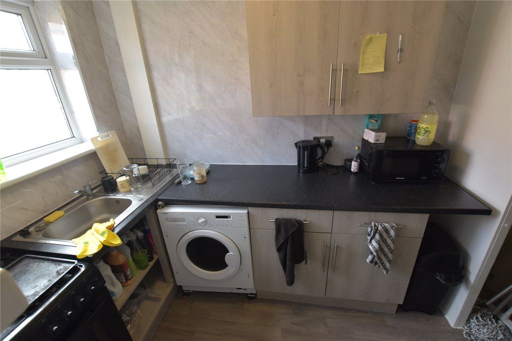 Property photo 3 of 5 Picture No. 04