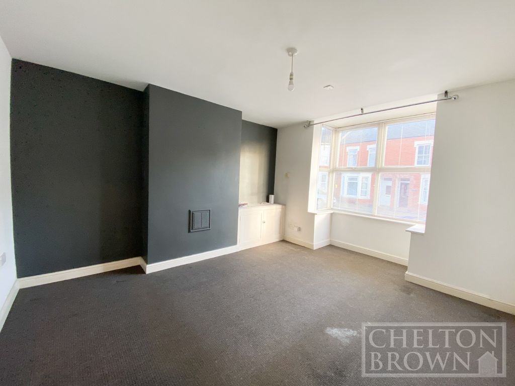 Property photo 2 of 25 Lounge