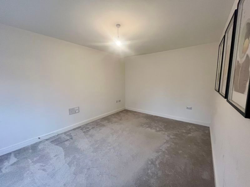 Property photo 2 of 15 Photo 12