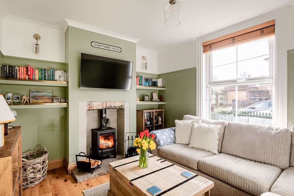 Property photo 1 of 19