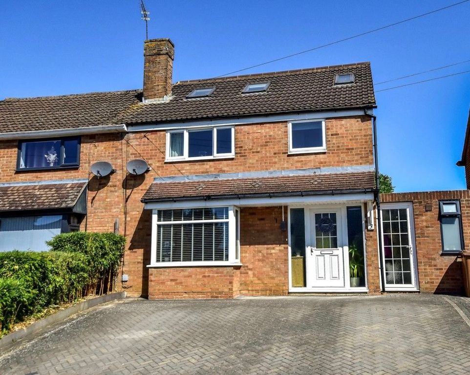 Property photo 2 of 23