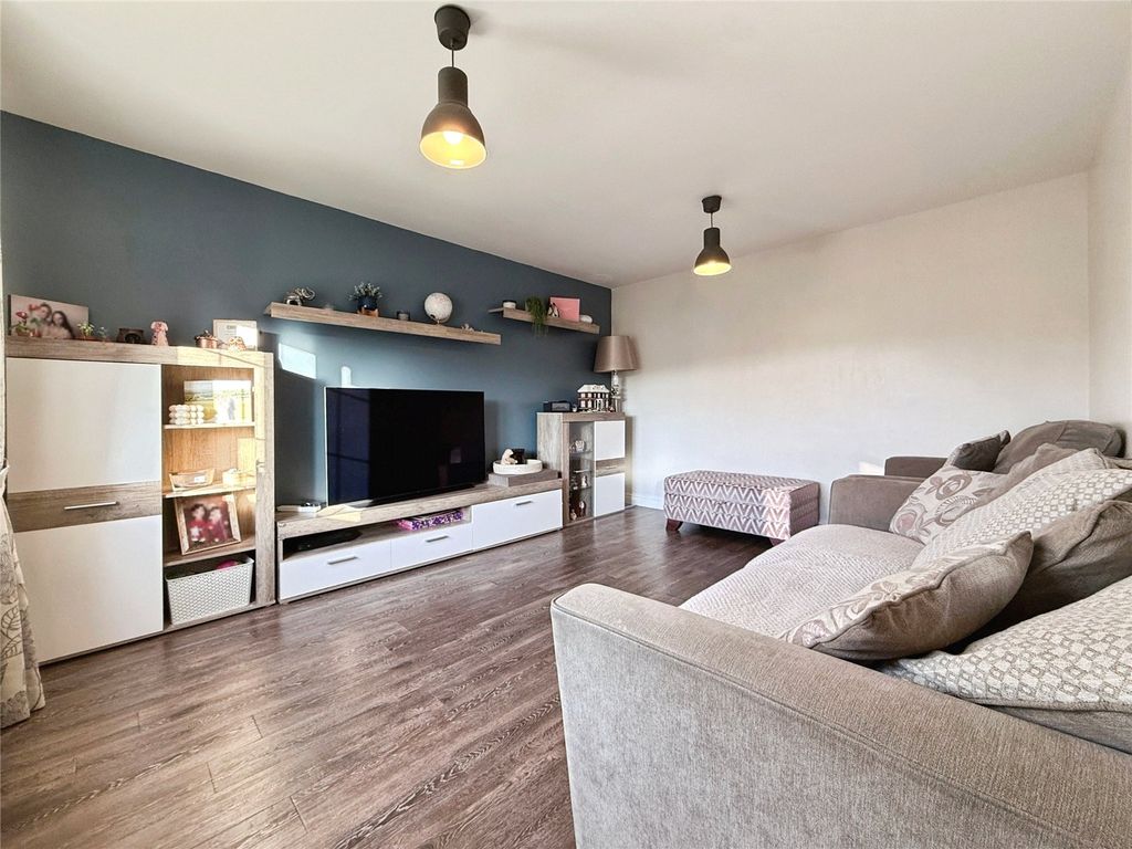 Property photo 2 of 15 Picture 2