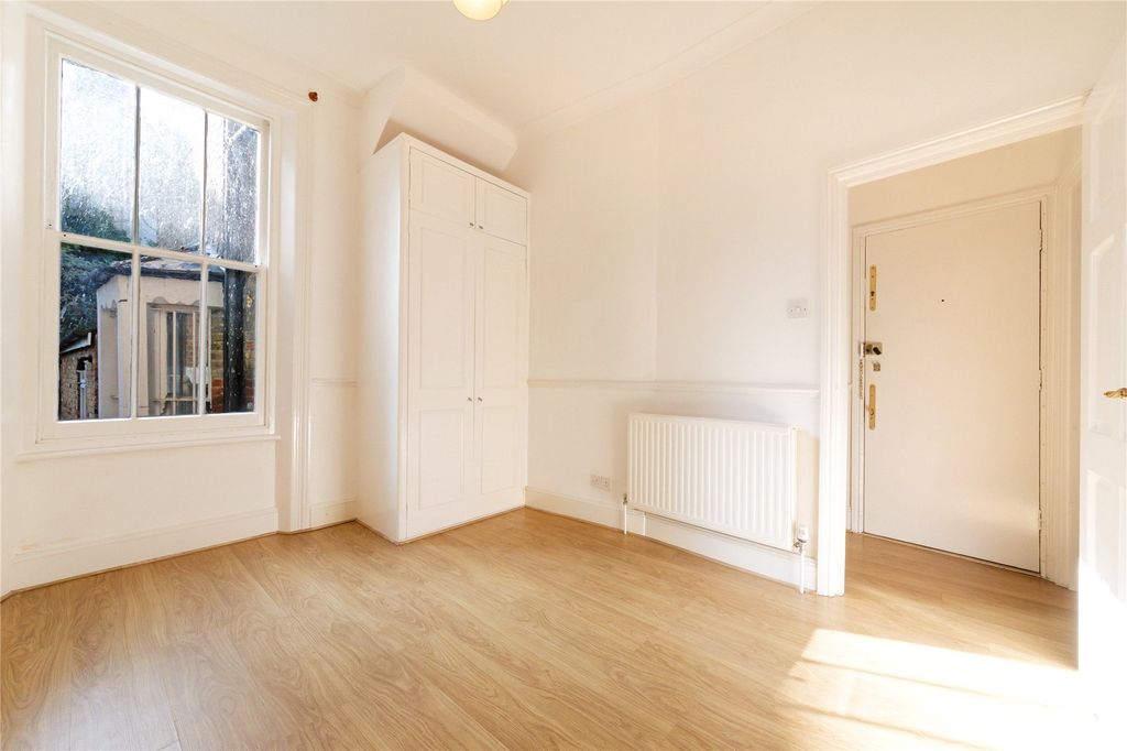 Property photo 3 of 10 Picture No. 05