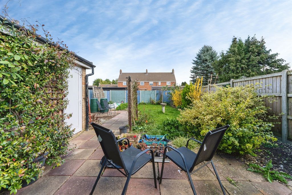 Property photo 2 of 16