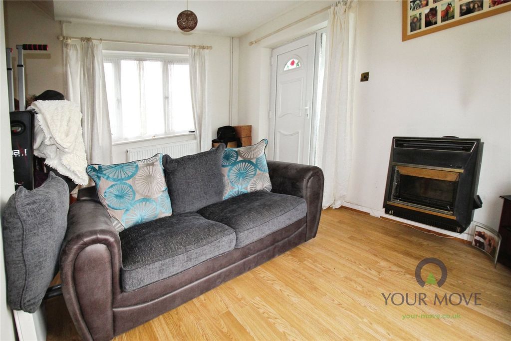 Property photo 2 of 9 Living Room