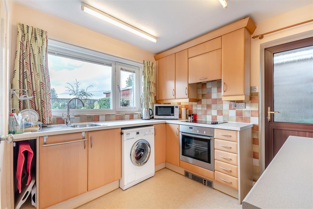 Property photo 3 of 19