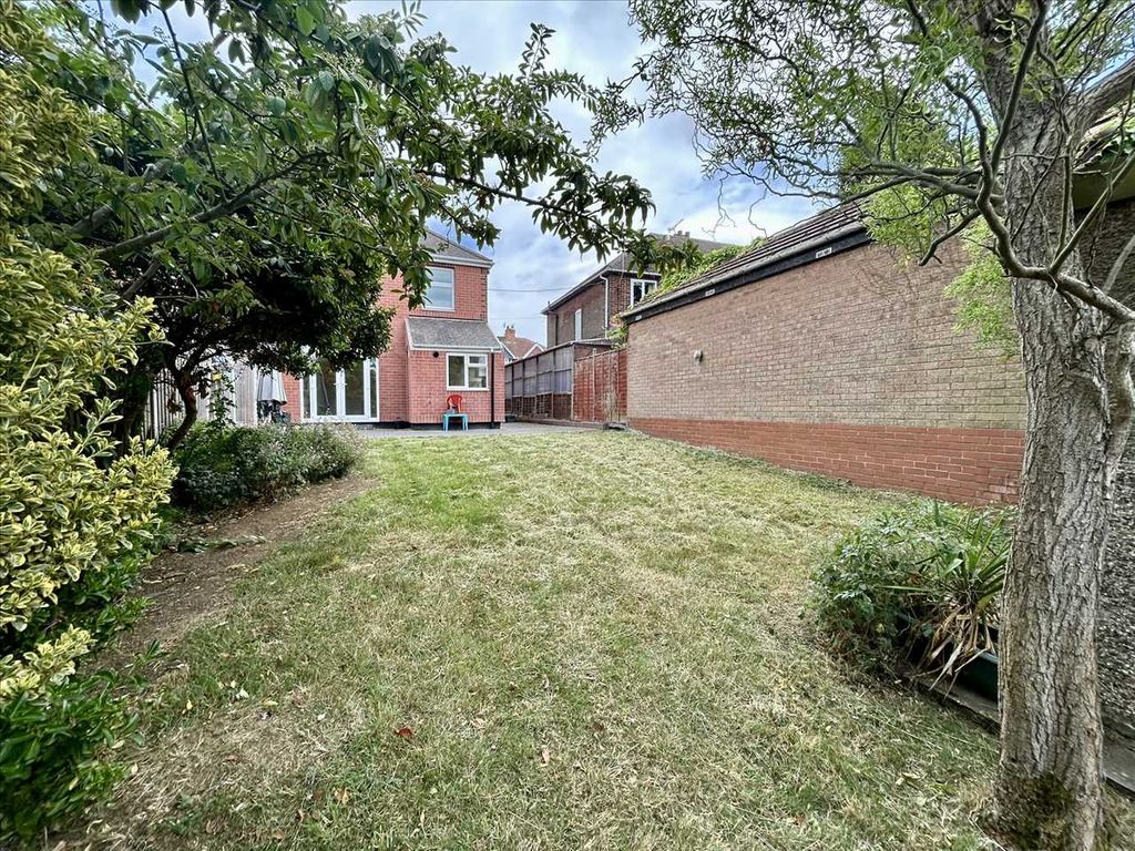 Property photo 2 of 20 Location