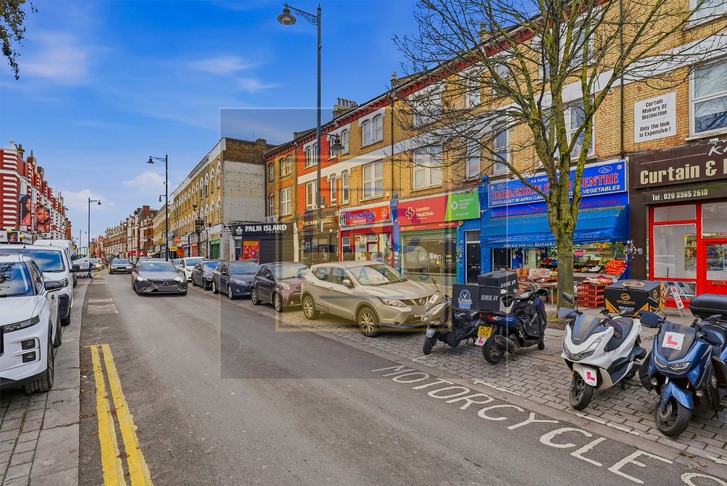 Property photo 2 of 7