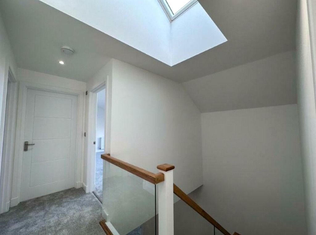 Property photo 3 of 12 Picture No. 16