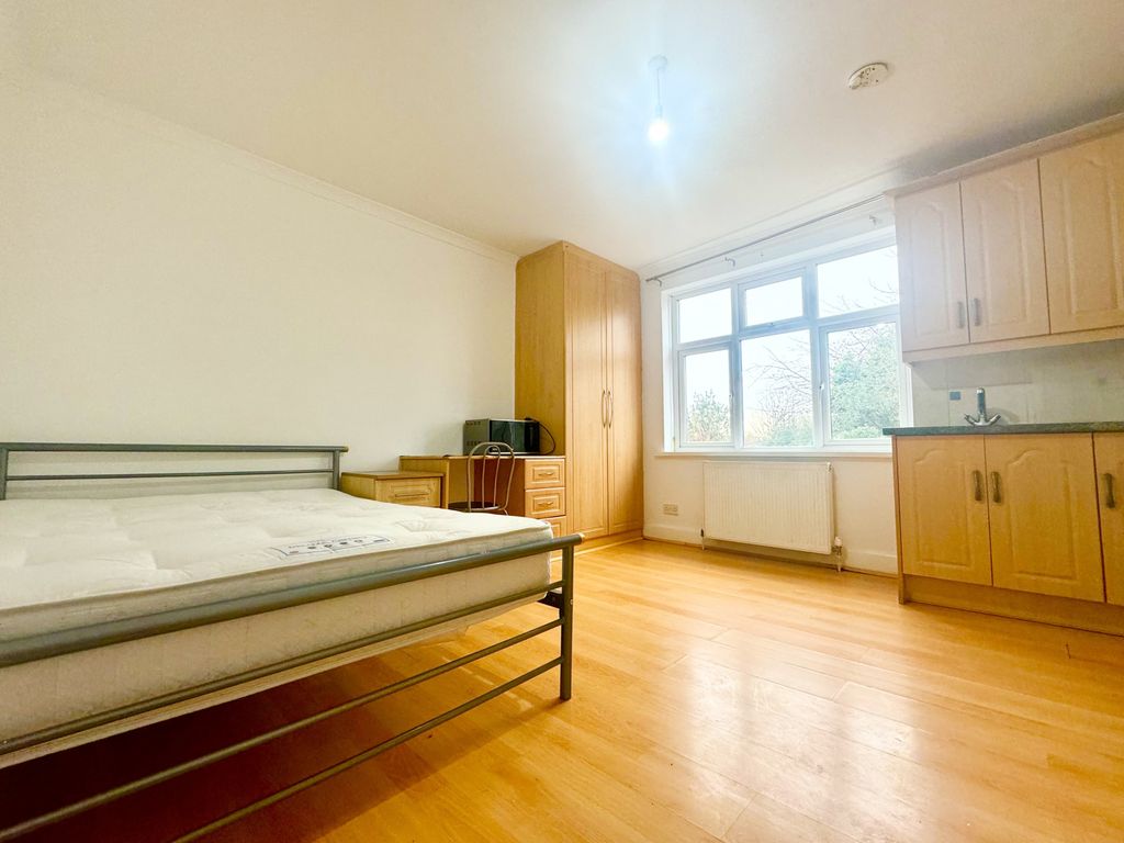 Property photo 1 of 4