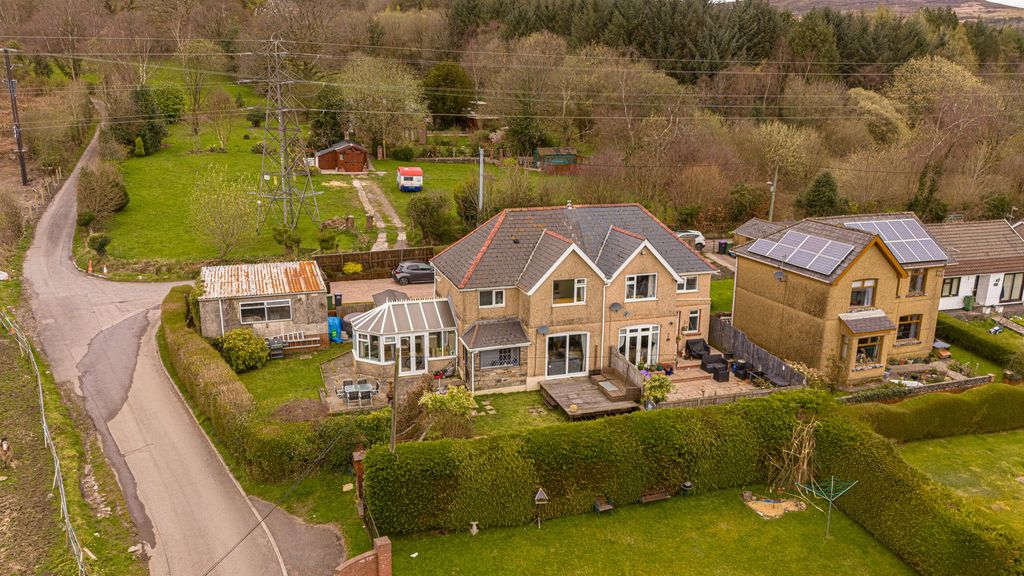 Property photo 1 of 37