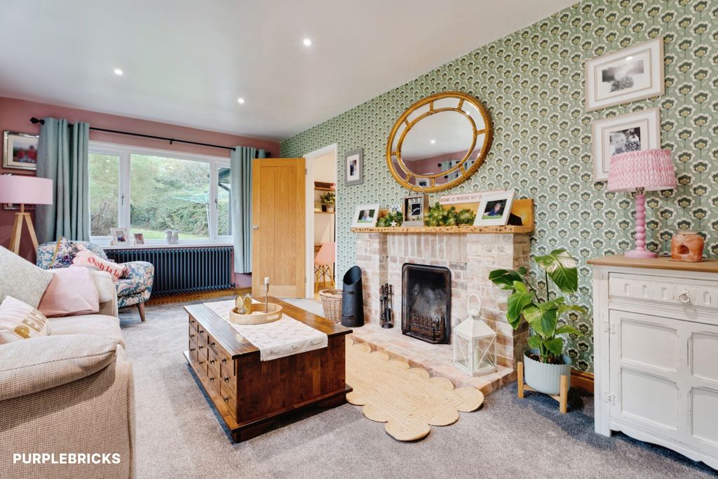 Property photo 3 of 42