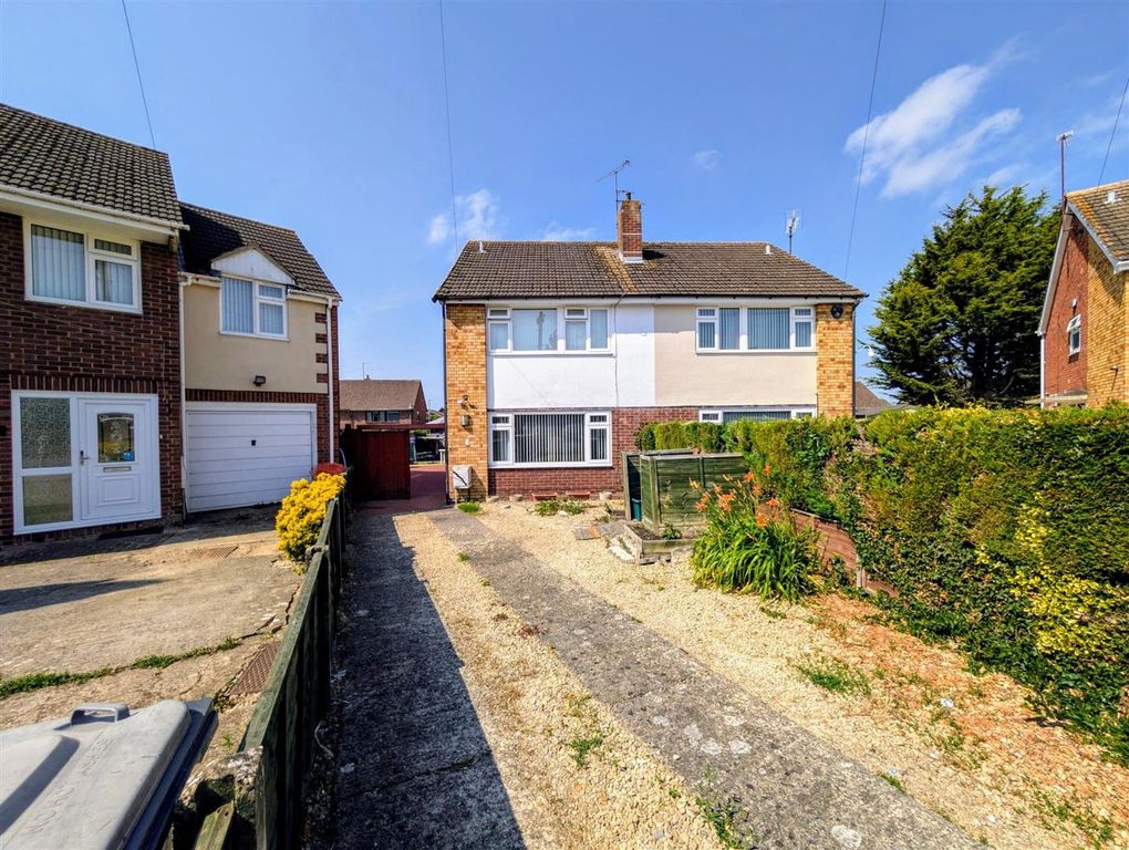 Property photo 1 of 11