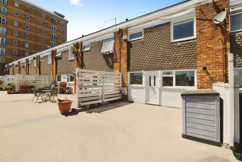 Property photo 1 of 27 Pbox-Img.Jpg