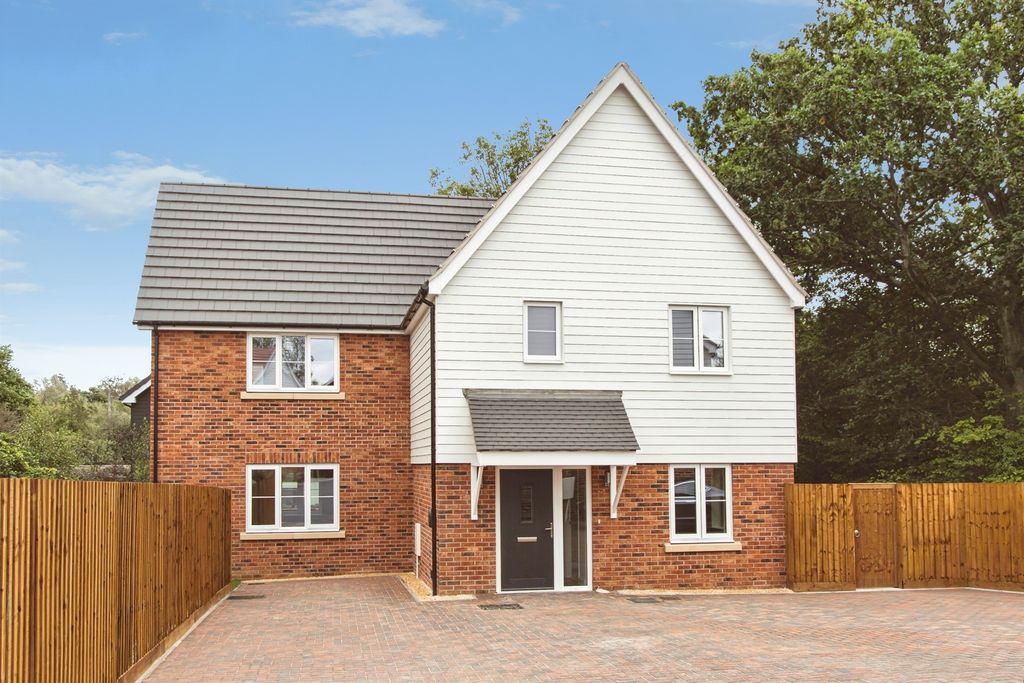Property photo 1 of 34