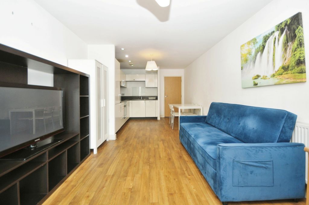 Property photo 1 of 14 Photography