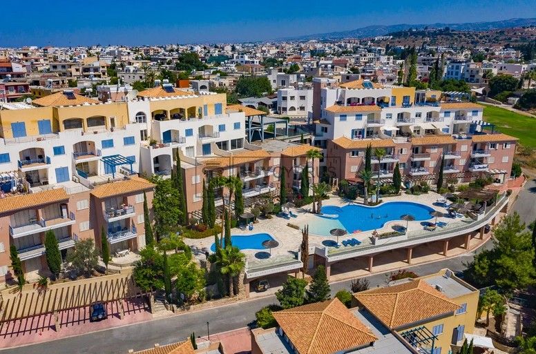 Property photo 2 of 8