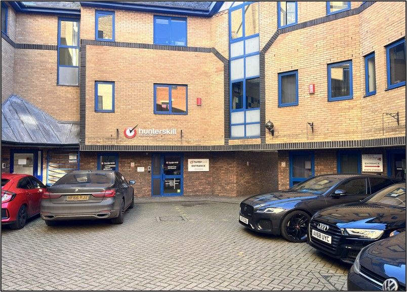 Property photo 3 of 13 Photo 7