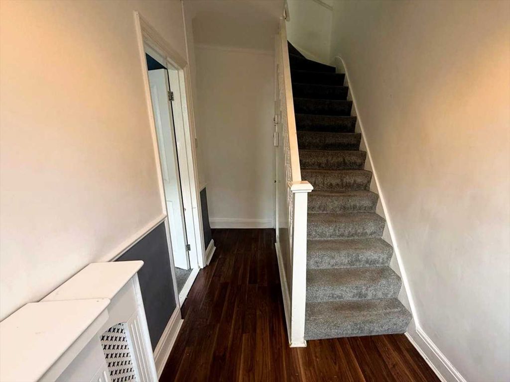Property photo 3 of 19 Hallway