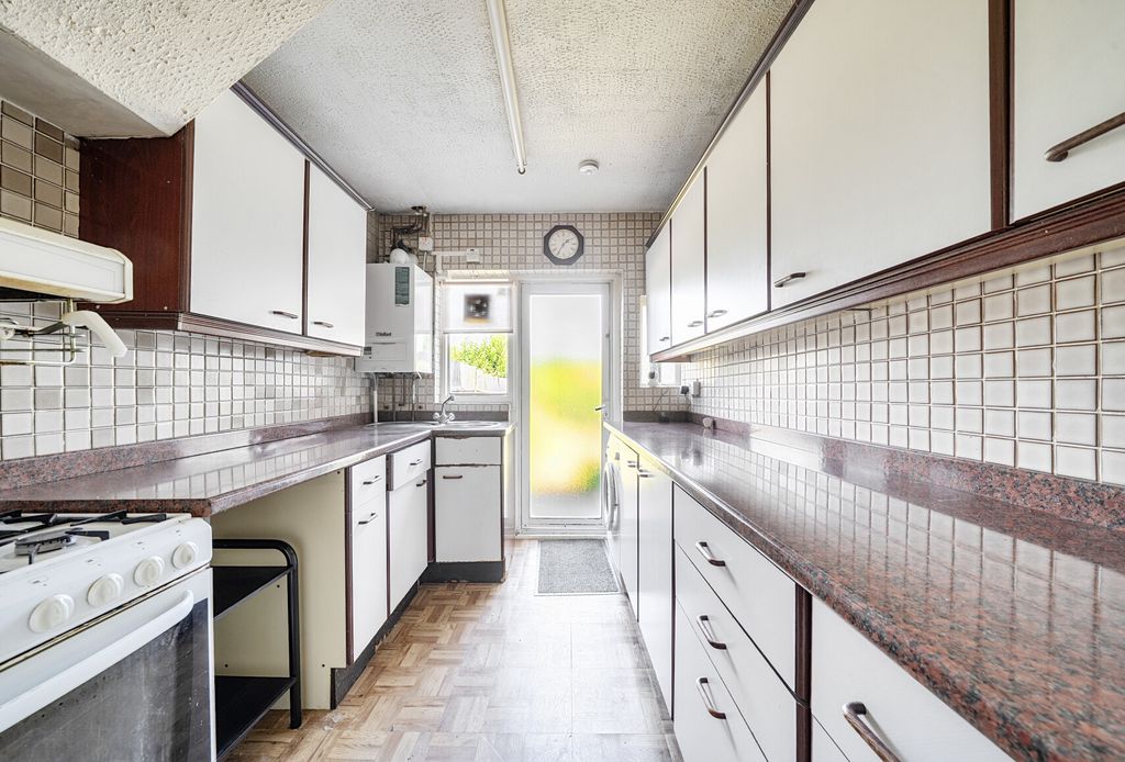 Property photo 3 of 22 1487415-11-6A4d28...