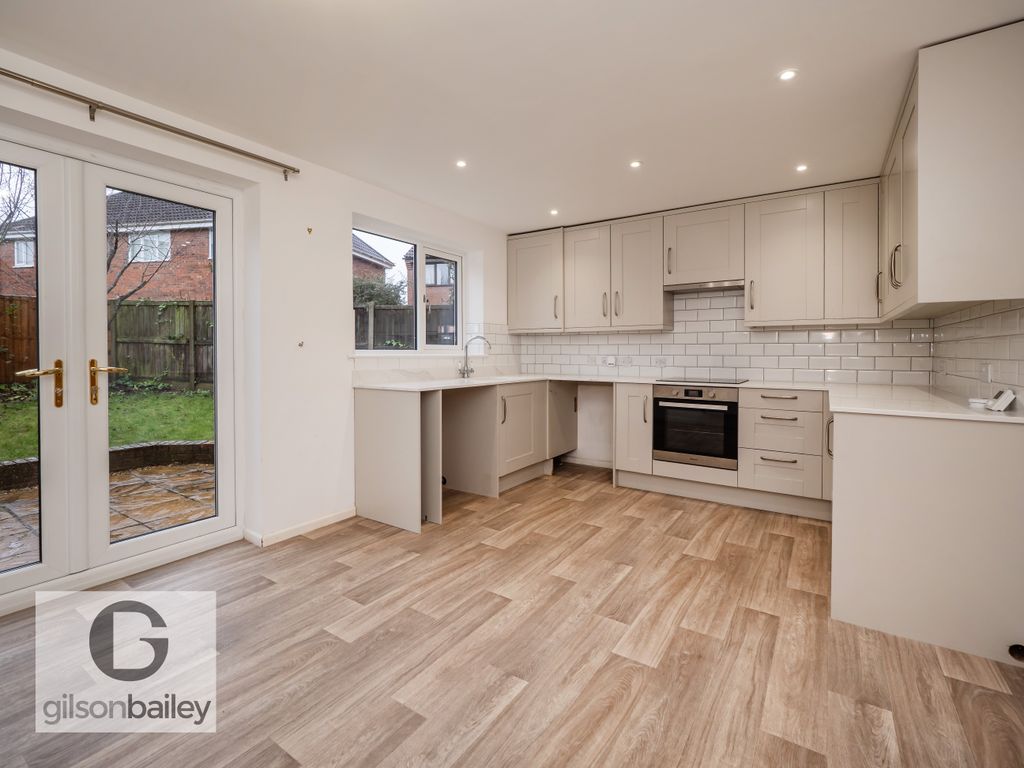 Property photo 2 of 13 4Newburyway-21