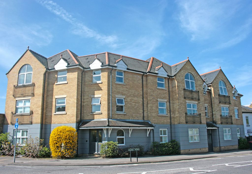 Property photo 1 of 10 Front