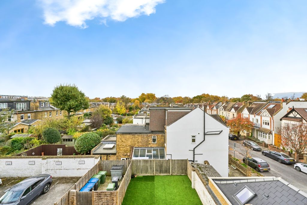 Property photo 1 of 13 Balcony