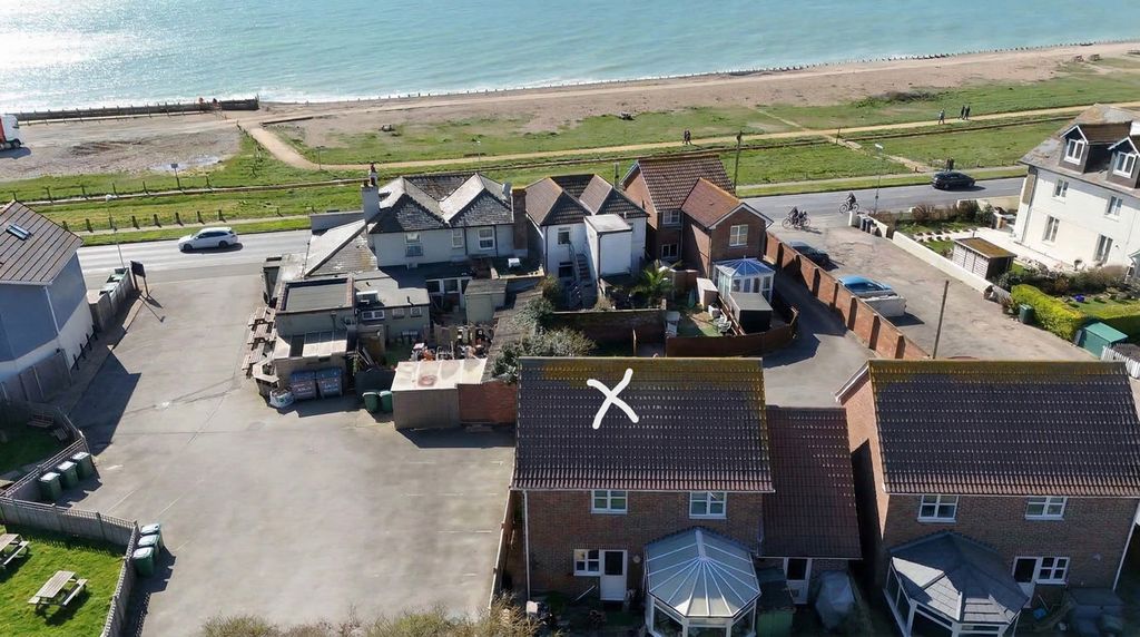 Property photo 1 of 33