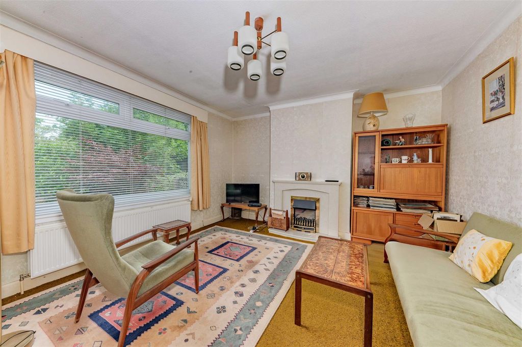 Property photo 2 of 18 16 Seaforth Road Bf-1.Jpg