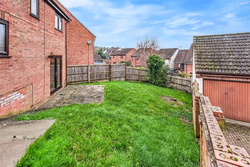 Property photo 3 of 14 Rear Garden