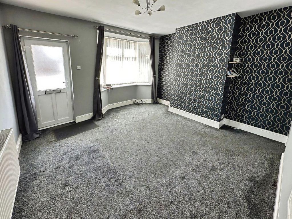 Property photo 2 of 17 2724422_Web_Medium.Jpg