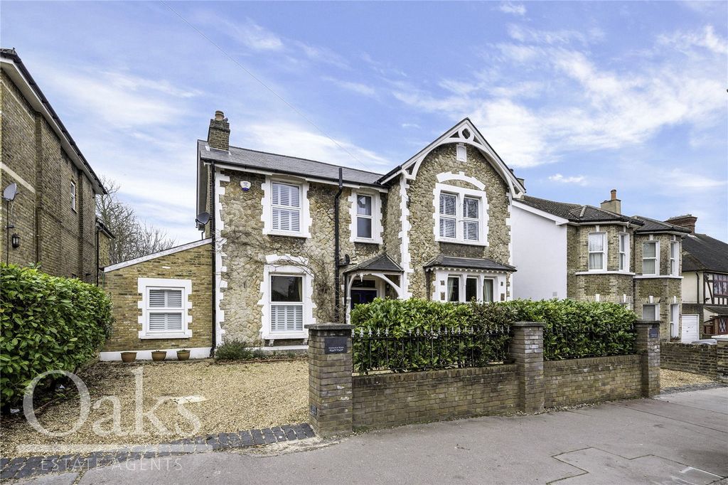 Property photo 1 of 24 External
