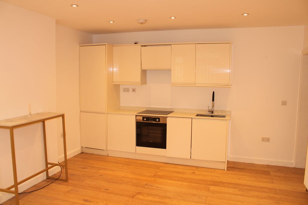 Property photo 1 of 12 Kitchen Area (3)