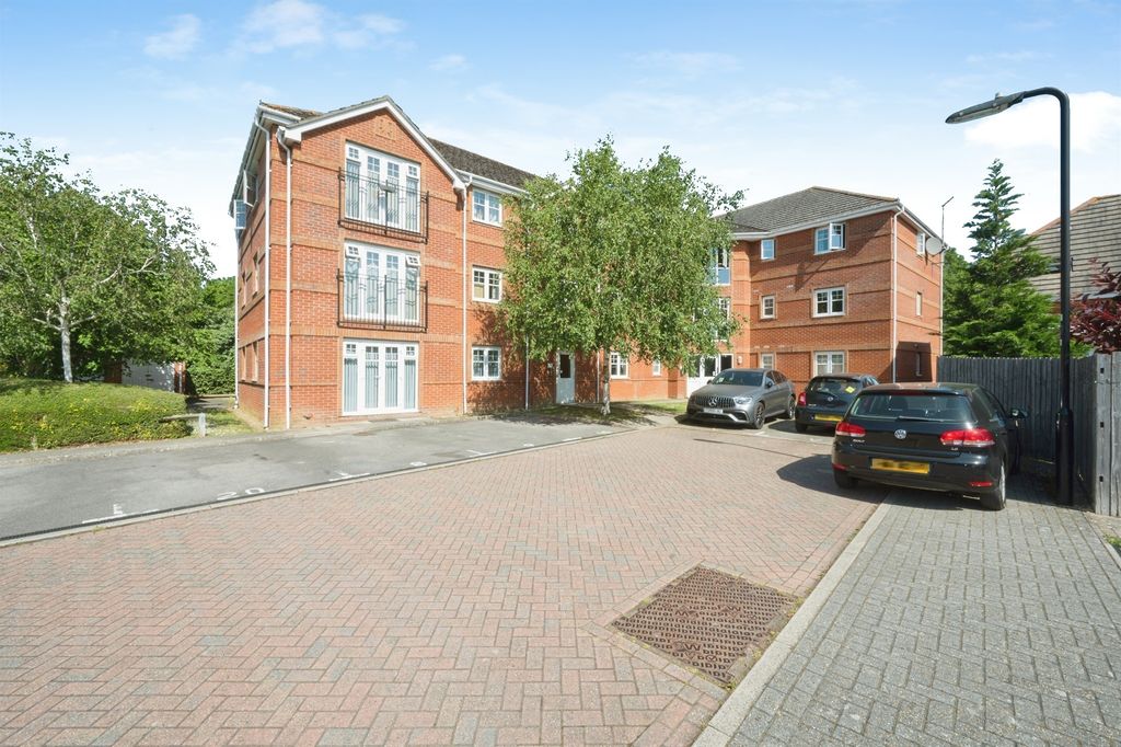 Property photo 1 of 22