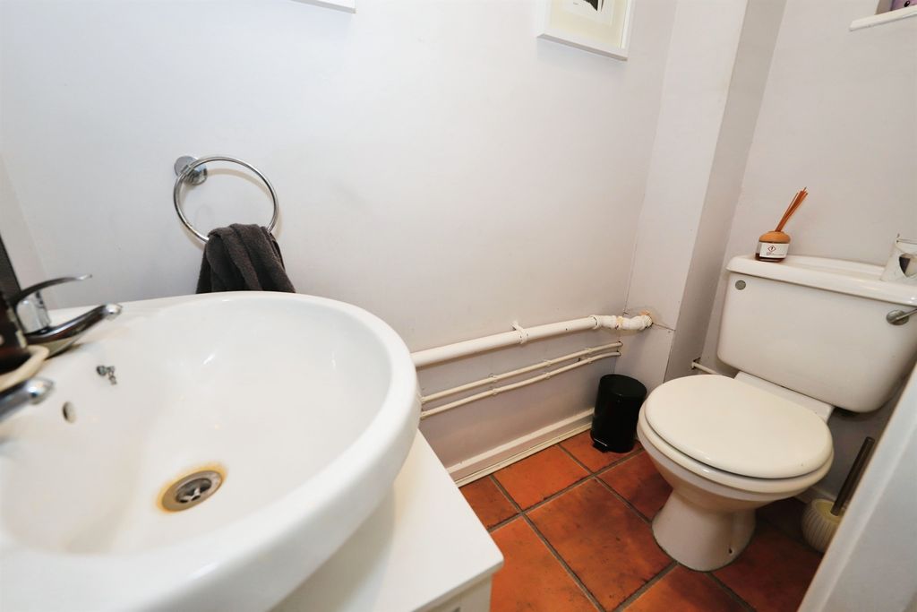 Property photo 3 of 16