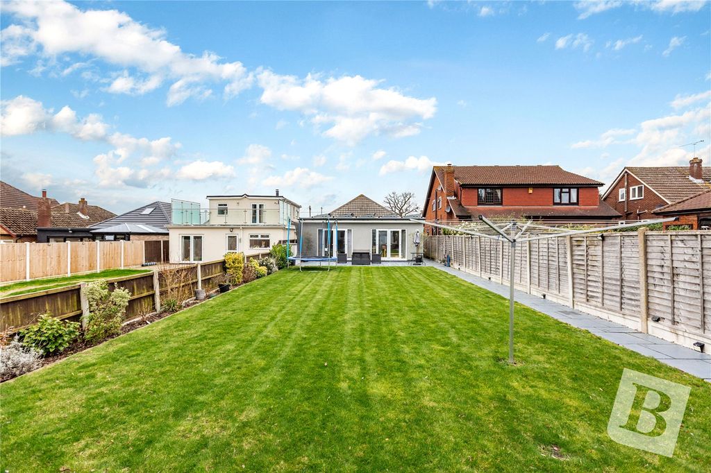 Property photo 3 of 21 Rear Garden