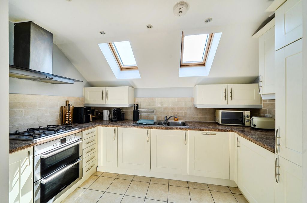 Property photo 2 of 15 Kitchen