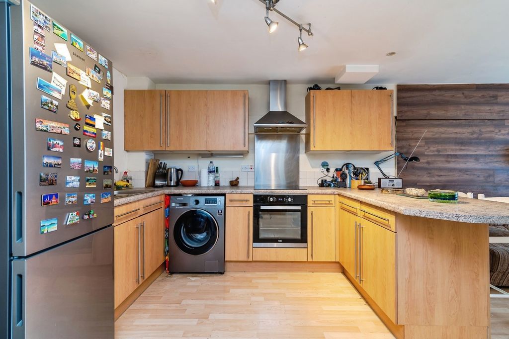 Property photo 2 of 9 Pbox-Img.Jpg