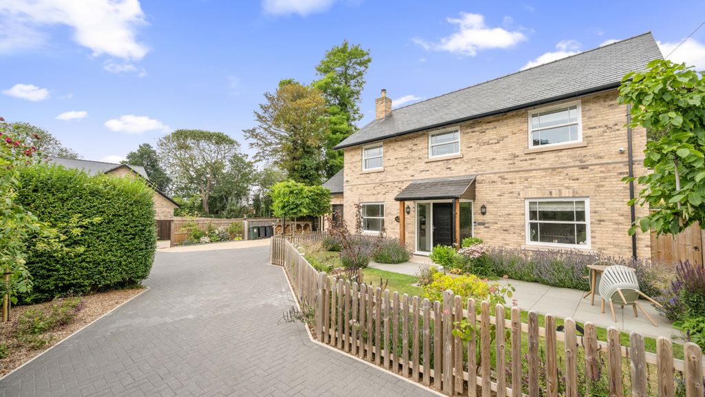Property photo 1 of 51