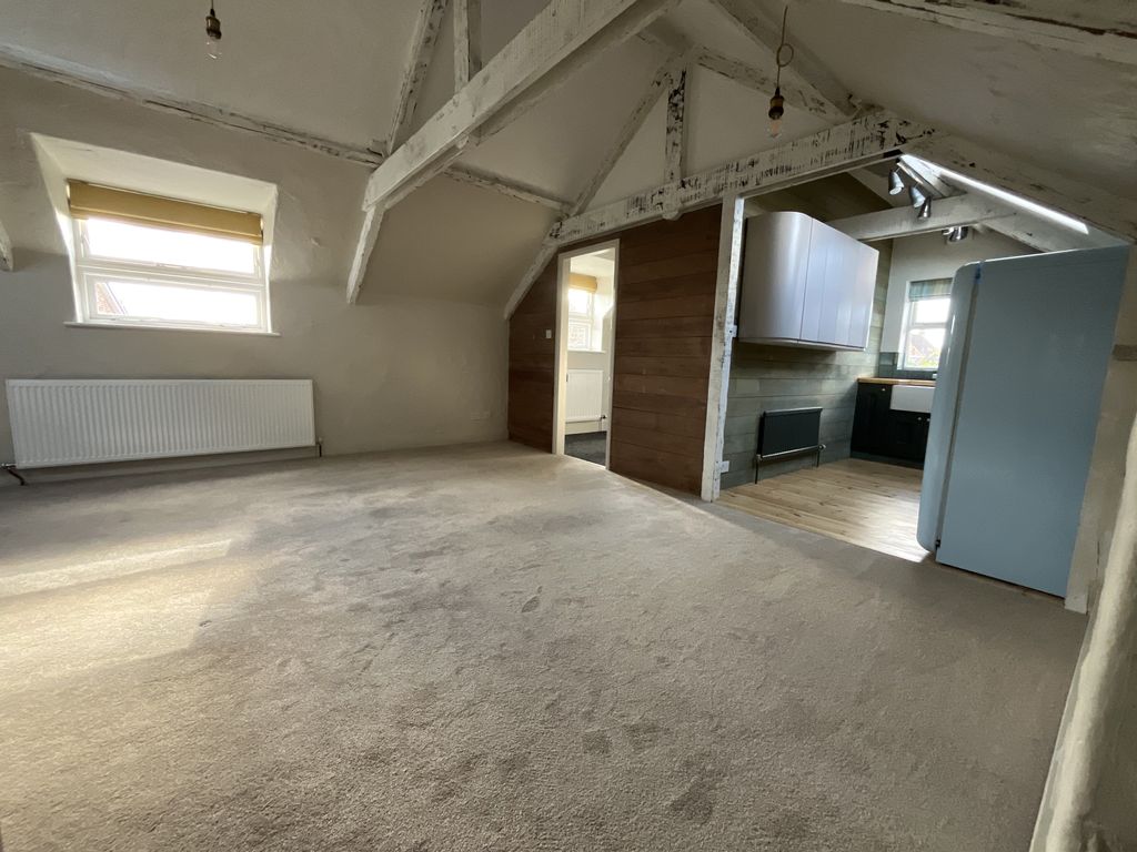 Property photo 2 of 8 Image